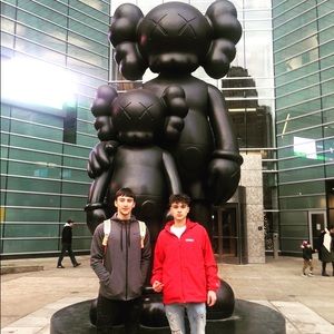 Meet your Posher, Max